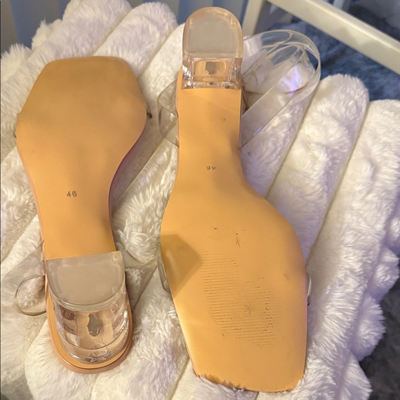 Chic Transparent Strap Heels - Picture 5 of 5